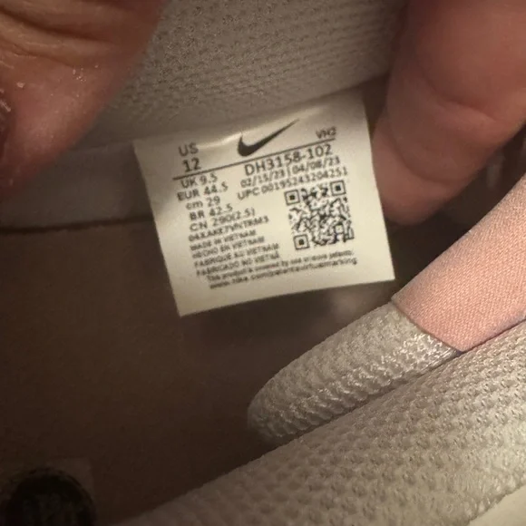 Nike Court Vision Low Sneakers - 12 Women’s - EUC - Picture 5 of 5